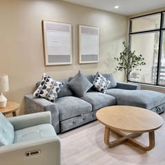 New & Cozy - Hot Jacuzzi 3BR Condo GREAT location