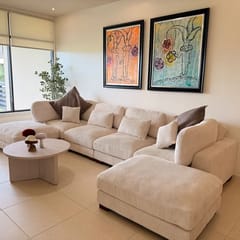 Renovated Stylish Condo - Pool & Jacuzzi - 3 bed