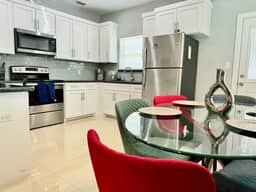 Amazing Two Bedroom Apt! McAllen Area - Image 4