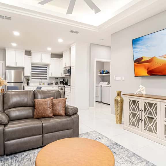 Brand New Apt - Excellent for Families - Image 1