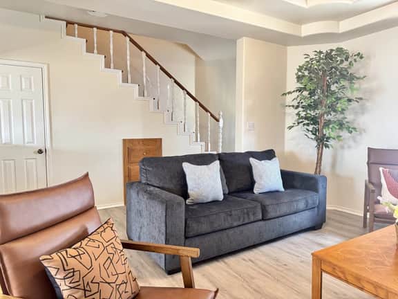 Melanie Townhouse - Image 2