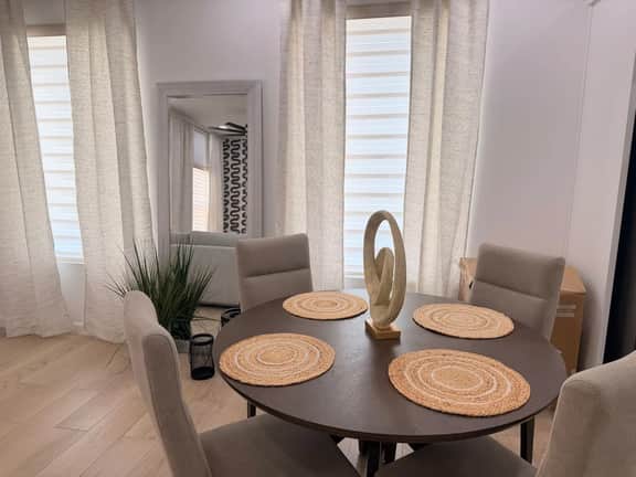 Wonder House - New & stylish Condo - Image 3